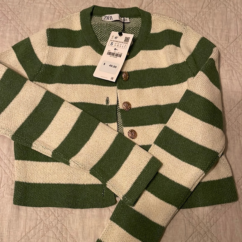 NWT cropped Zara sweater